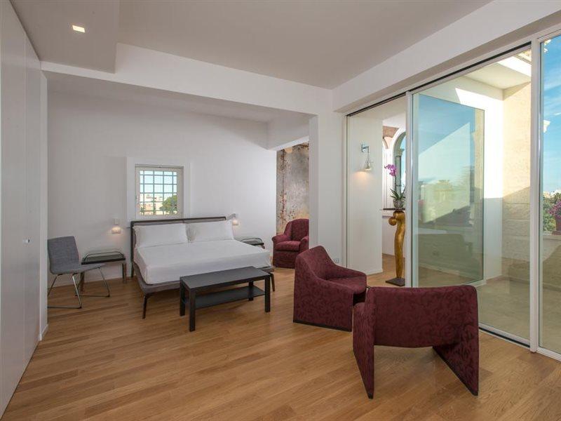 Le Bifore Charming House Lecce Zewnętrze zdjęcie