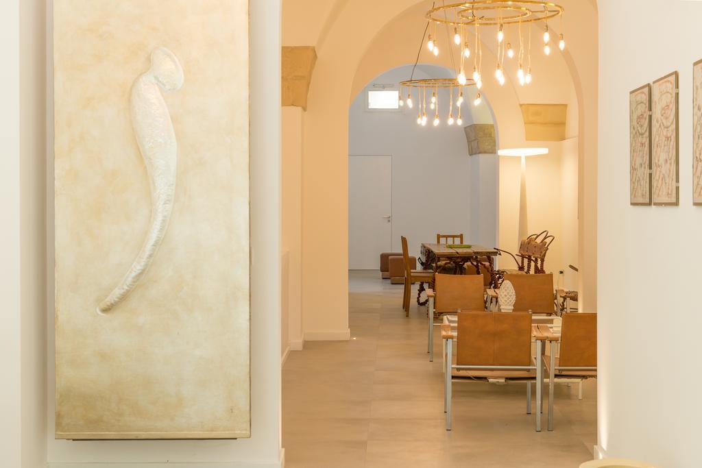 Le Bifore Charming House Lecce Zewnętrze zdjęcie