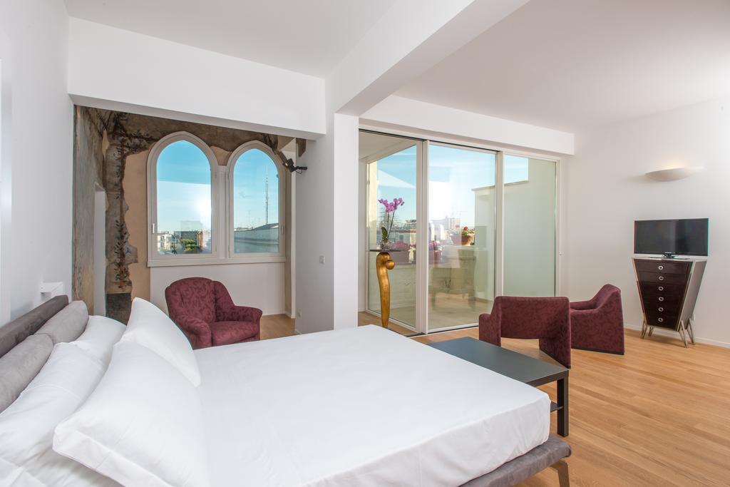 Le Bifore Charming House Lecce Zewnętrze zdjęcie