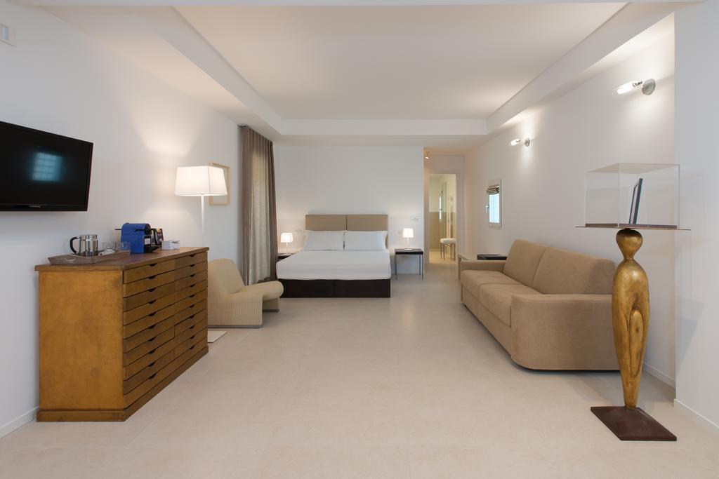 Le Bifore Charming House Lecce Zewnętrze zdjęcie