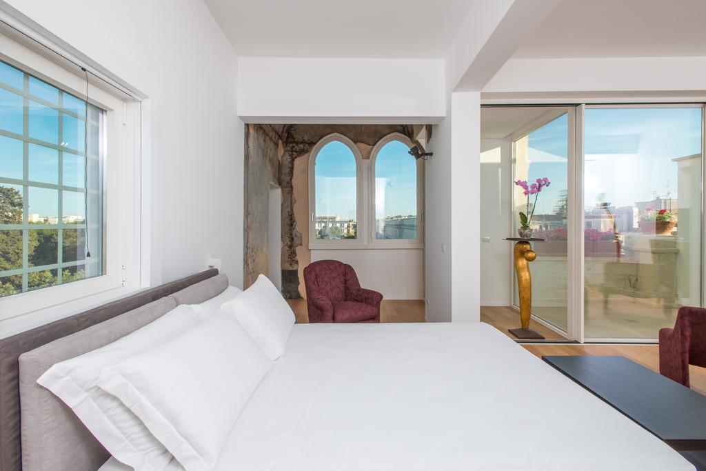 Le Bifore Charming House Lecce Zewnętrze zdjęcie