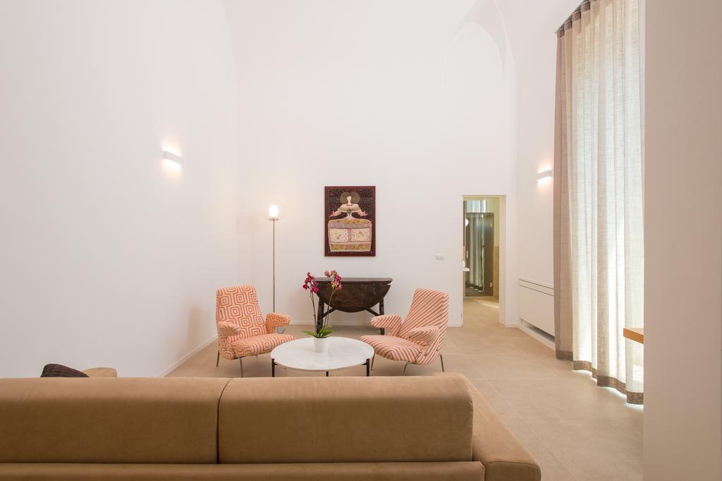 Le Bifore Charming House Lecce Zewnętrze zdjęcie