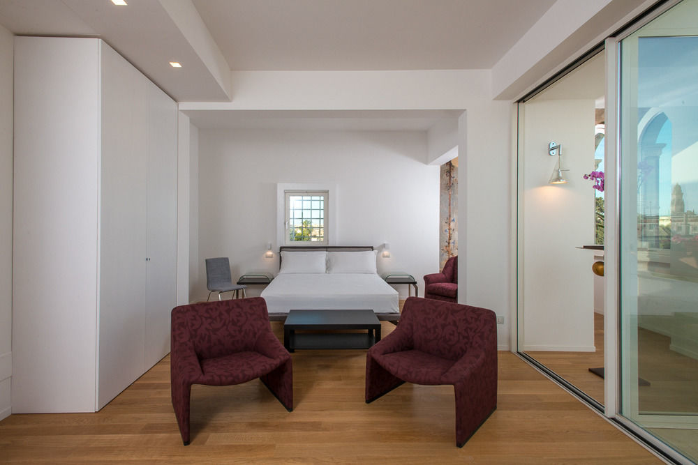 Le Bifore Charming House Lecce Zewnętrze zdjęcie