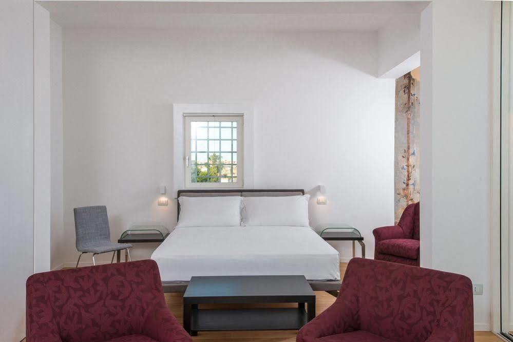 Le Bifore Charming House Lecce Zewnętrze zdjęcie